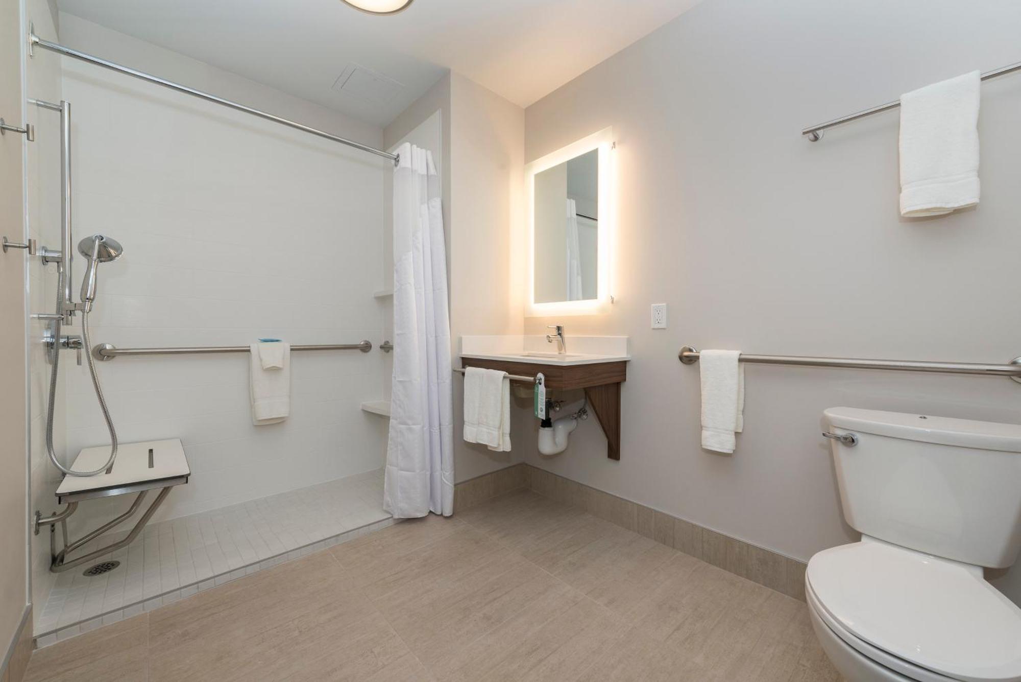 Holiday Inn Express & Suites Victoria-Colwood By Ihg Langford Ngoại thất bức ảnh